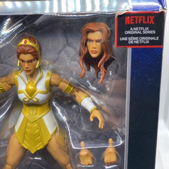 Masters of The Universe Revelation Teela Action Figure Mattel - Picture 11 of 12